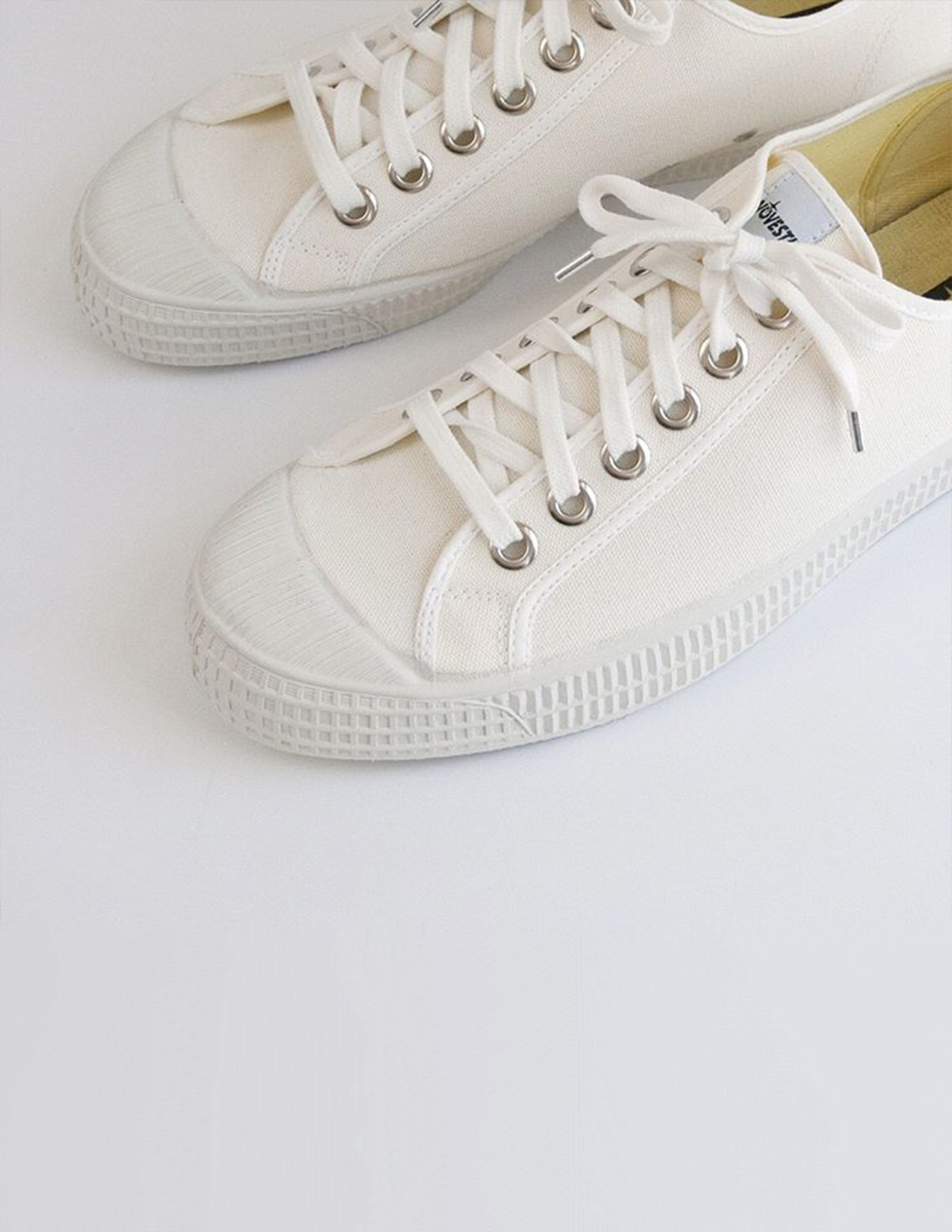novesta plimsolls